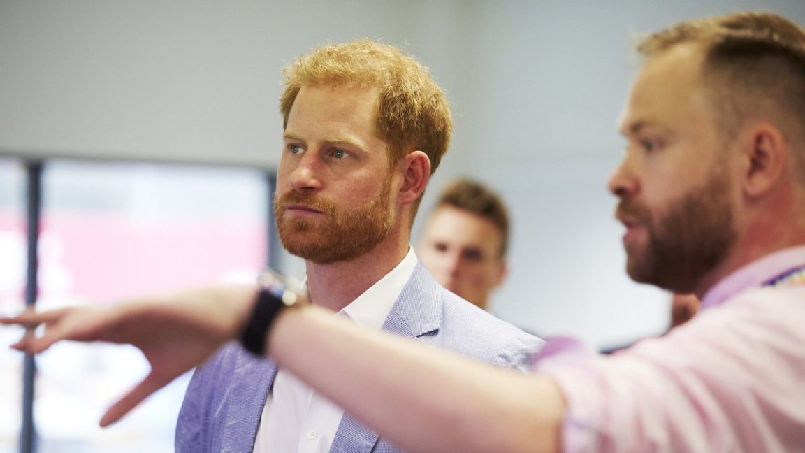 Prince Harry visits VR lab to see prosthetics and rehab research